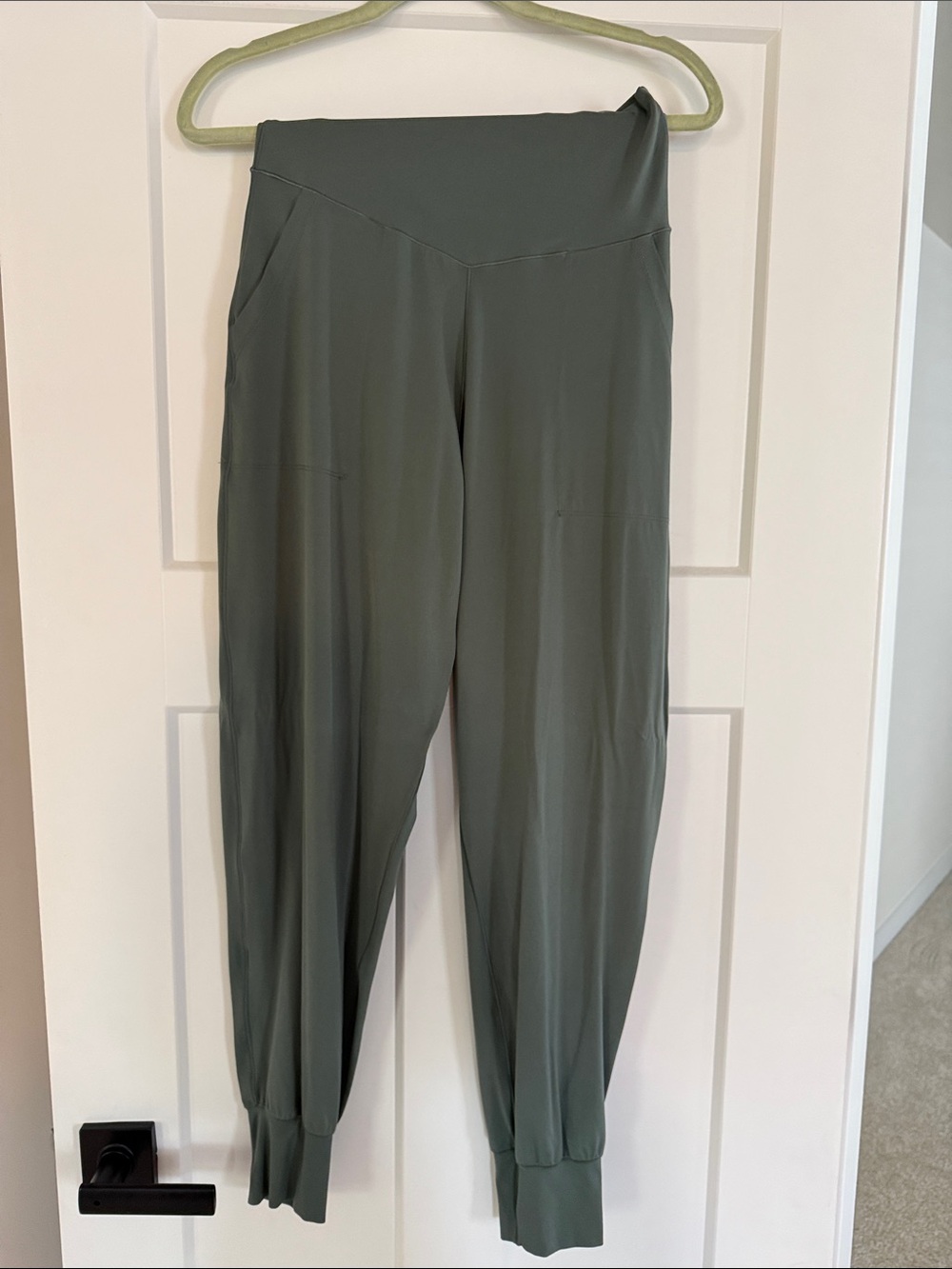 Offline by Aerie Women's Olive Green High-Waist Relaxed Jogger Pants